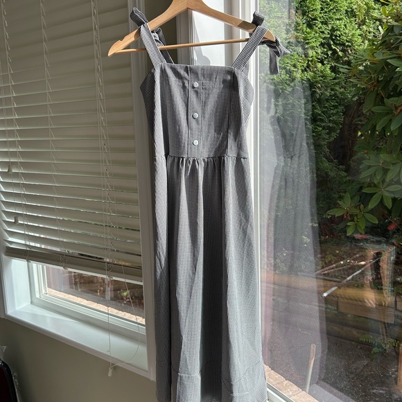 gingham summer picnic dress - Picture 6 of 11